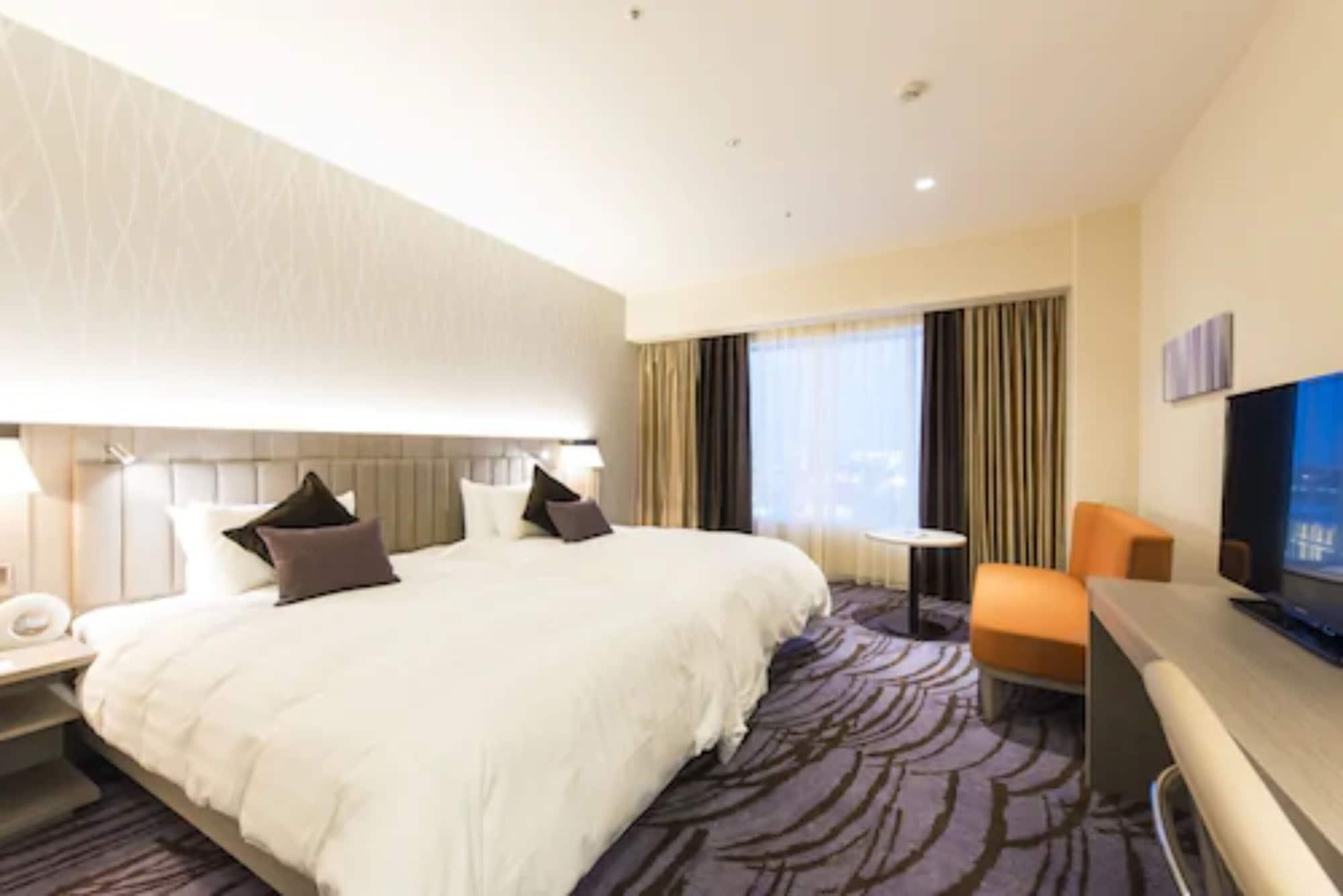 Ana Crowne Plaza Chitose By Ihg Hotell Exteriör bild Deluxe Room