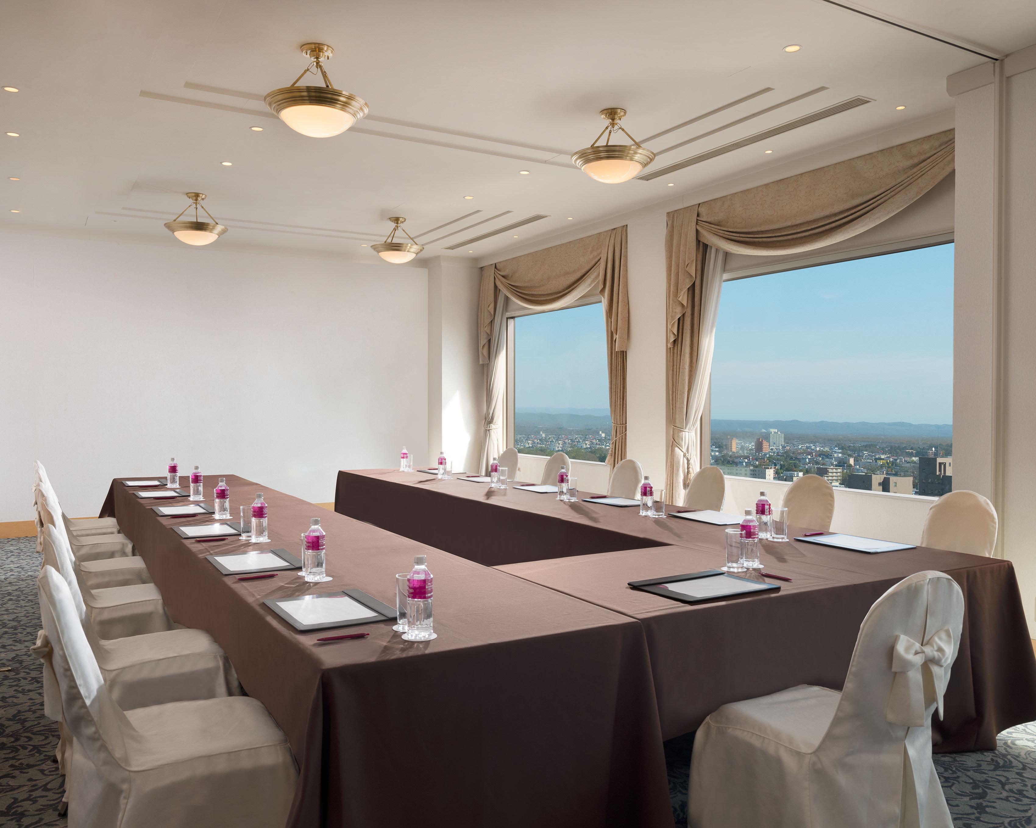 Ana Crowne Plaza Chitose By Ihg Hotell Exteriör bild Meeting room