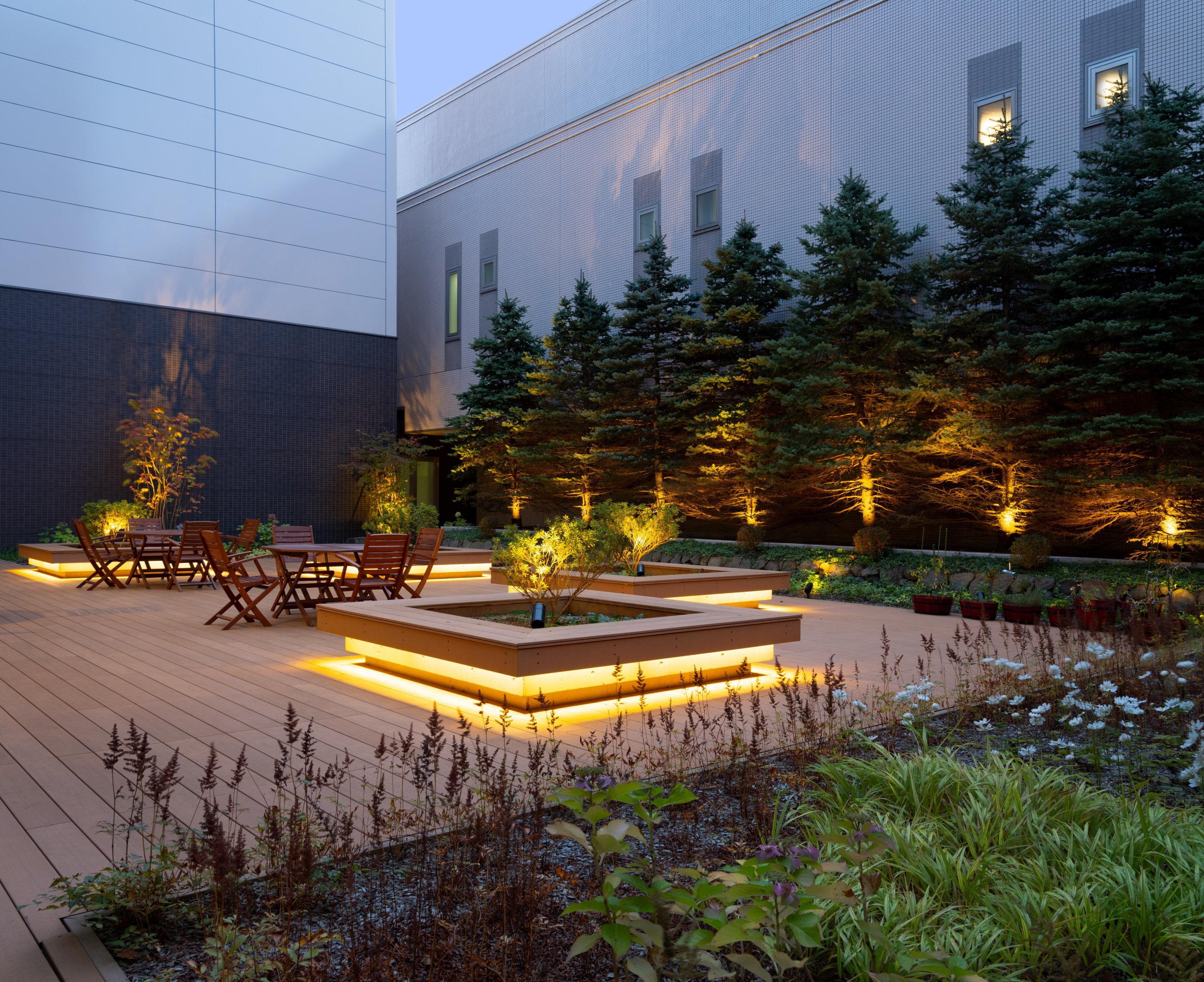 Ana Crowne Plaza Chitose By Ihg Hotell Exteriör bild The rooftop garden