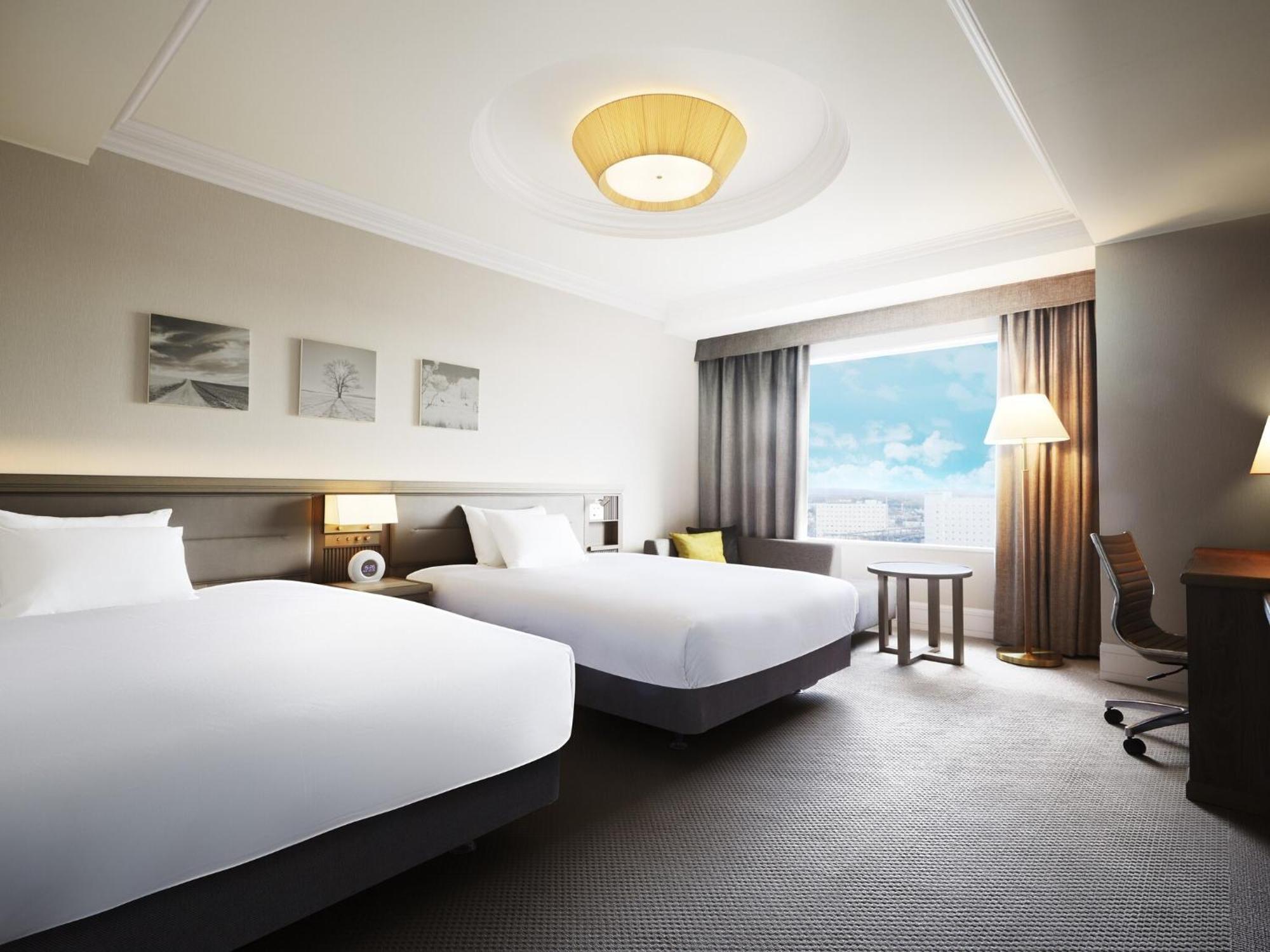 Ana Crowne Plaza Chitose By Ihg Hotell Exteriör bild A room at the hotel